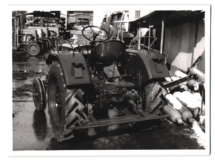 210 Fotografien Werkfotos, Ansicht Aulendorf / Oberschwaben, HELA Schlepperfabrik Hermann Lanz, Traktor - Fabrikation 6