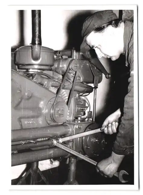 210 Fotografien Werkfotos, Ansicht Aulendorf / Oberschwaben, HELA Schlepperfabrik Hermann Lanz, Traktor - Fabrikation 73