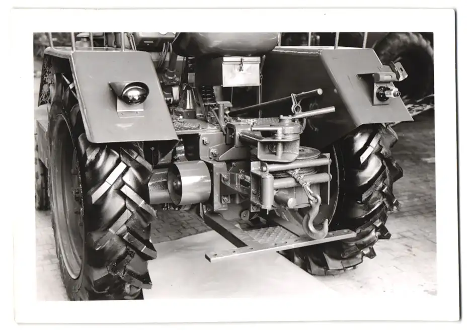 210 Fotografien Werkfotos, Ansicht Aulendorf / Oberschwaben, HELA Schlepperfabrik Hermann Lanz, Traktor - Fabrikation 9