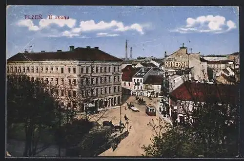 AK Pilsen, Strasse bei der Glocke, Strassenbahn, Fuhrwerk, Kunerol