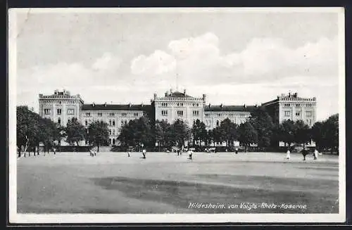 AK Hildesheim, von Voigts-Phetz-Kaserne mit Leuten