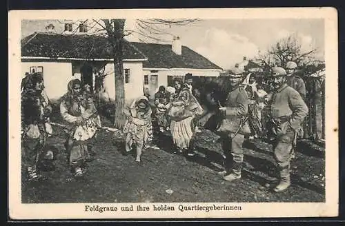 AK Unsere Feldgrauen und ihre Quartiergeberinnen auf einem serbischen Bauernhof