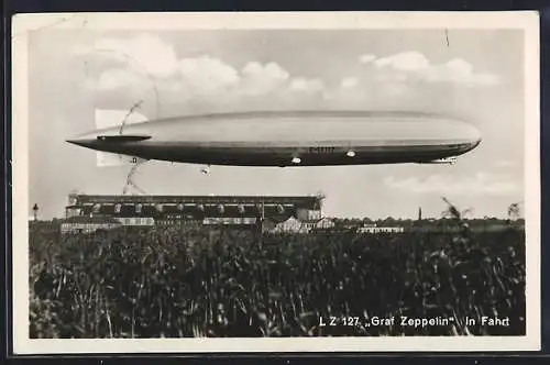 AK LZ 127 Graf Zeppelin in Fahrt