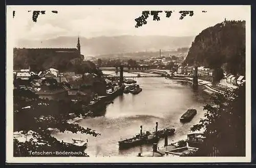 AK Tetschen-Bodenbach-Decin, Blick über das Wasser zum Ort, Dampfer