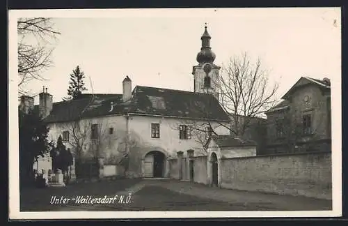 AK Unter-Waltersdorf /N. Ö., Strassenpartie mit Kindergarten