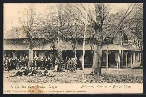 AK Brucker Lager, Soldaten vor der Mannschafts-Cantine