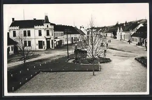 AK Jennersdorf /Burgenland, Ortspartie mit Johann Raffel`s Gasthof