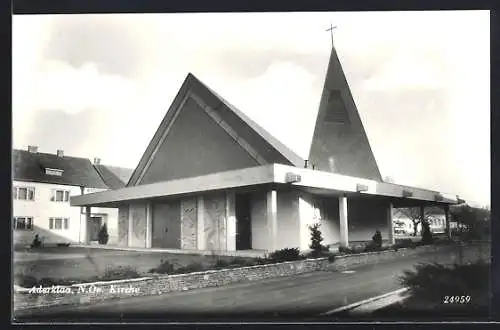 AK Aderklaa, Die Kirche