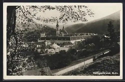AK Heiligenkreuz /N.-Oe., Stift mit Kirche