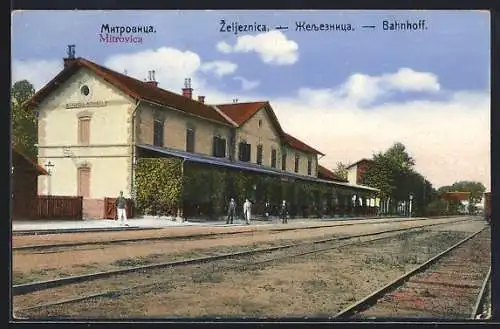 AK Mitrovica, Fahrgäste am Bahnhof