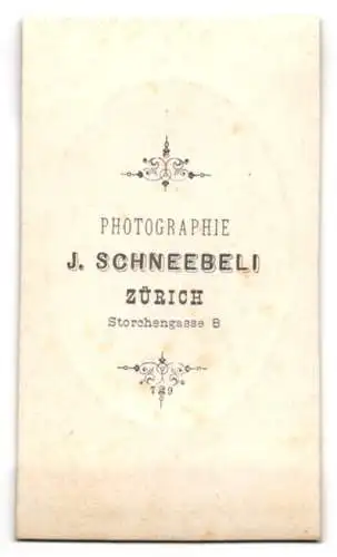 Fotografie J. Schneebeli, Zürich, Storchengasse 8, Porträt einer jungen Frau