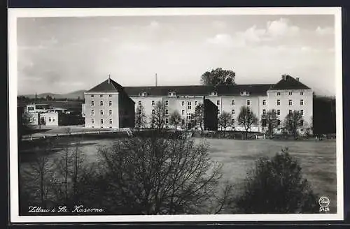 AK Zittau i. Sa., Kaserne mit Hof aus der Vogelschau