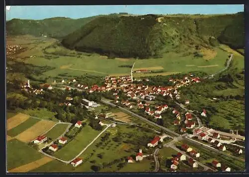 AK Bad Ditzenbach /Kr. Göppingen, Teilansicht mit Strassenpartie