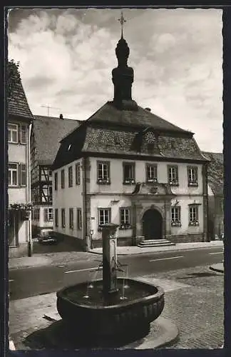 AK Otterberg /Pfalz, Rathaus mit Brunnen