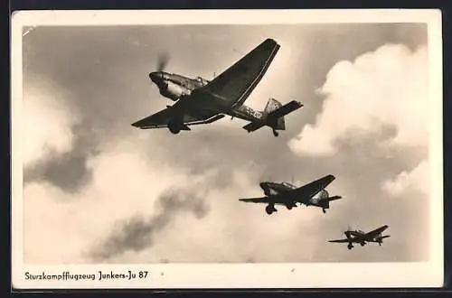 AK Sturzkampfflugzeuge Junkers-Ju 87 in Formation, 