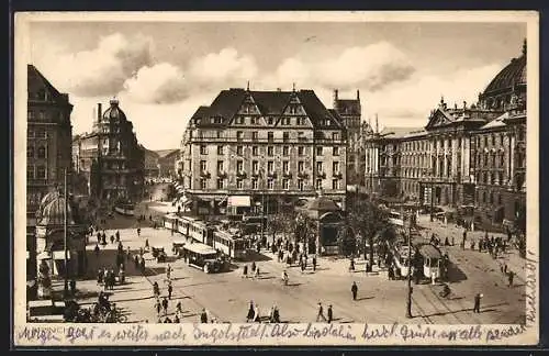 AK München, Karlsplatz mit Strassenbahnen aus der Vogelschau