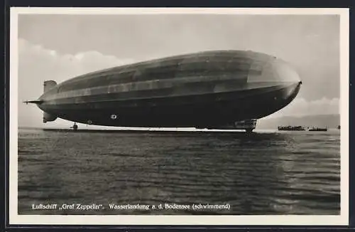 AK Luftschiff Graf Zeppelin bei der Wasserlandung auf dem Bodensee