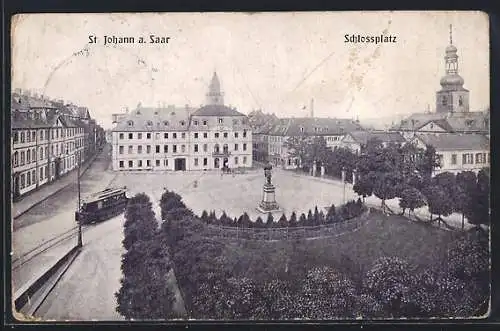 AK Saarbrücken, Strassenbahn auf dem Schlossplatz aus der Vogelschau