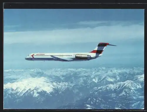 AK Flugzeug McDonnell Douglas MD-81 der Austrian Airlines fliegt über Berge