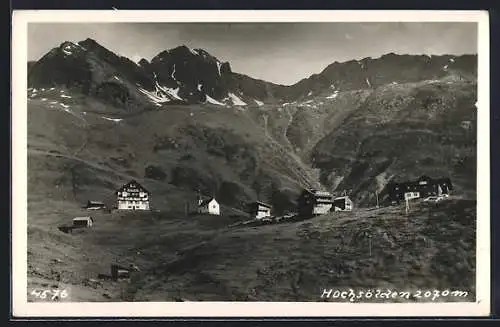 AK Hochsölden, Blick auf die Häuser am Hang, Gebirgspanorama