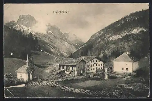 AK Weissbach bei Lofer, Hirschbühel, Ortspartie im Hirschbichl mit der Kapelle u. dem Alpengasthof