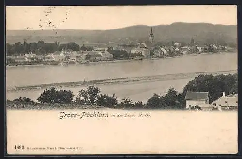 AK Gross-Pöchlarn /Donau, Totalansicht gegen Gebirge