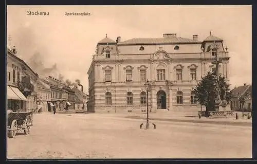 AK Stockerau, Sparkasseplatz mit Denkmal