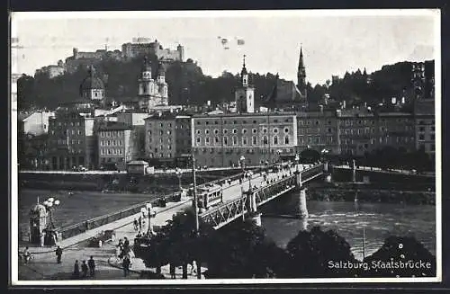 AK Salzburg, Strassenbahn auf der Staatsbrücke