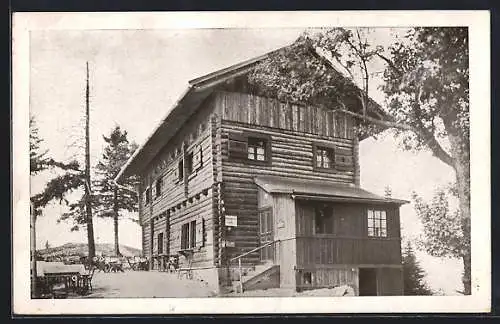 AK Schutzhaus am Pinkenkogel, Partie an der Berghütte