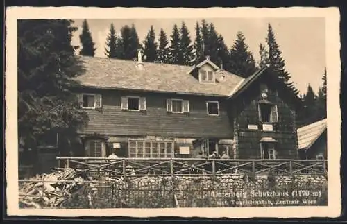 AK Unterberg Schutzhaus, Leute auf der Terrasse