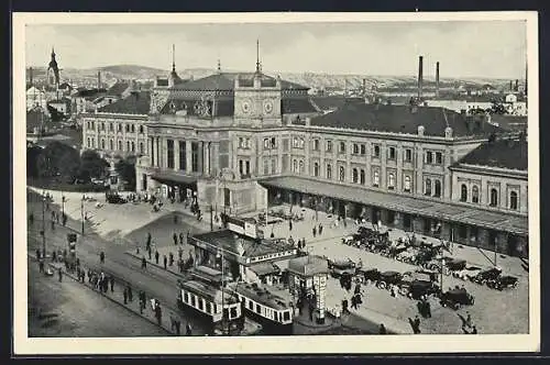 AK Brünn / Brno, Nádrazí, Motiv vom Bahnhof, Strassenbahn