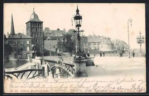 AK Lübeck, Passanten auf der Burgtorbrücke