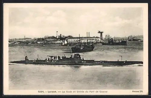 AK Lorient, La Rade et Entrée du Port de Guerre, Sous-Marine