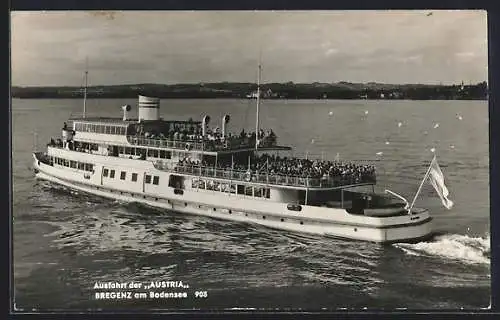 AK Bregenz, Ausfahrt des Dampfers Austria am Bodensee