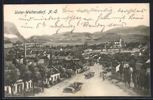 AK Unter-Waltersdorf /N.-Oe., Ortsansicht mit Strasse und Bergpanorama, von oben gesehen