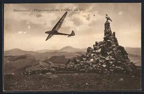 AK Wasserkuppe, Fliegerdenkmal mit Kronfeld auf Wien, Segelflugzeug