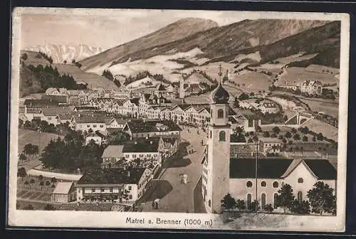 Künstler-AK Matrei a. Brenner, Strassenpartie mit Kirche