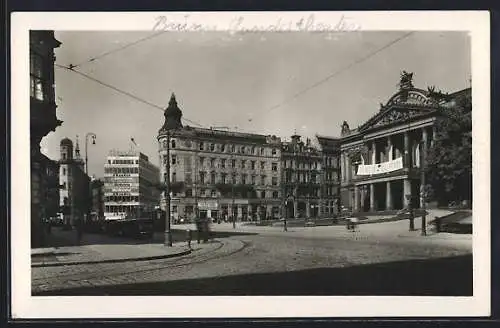 AK Brünn-Brno, Landestheater, Strassenbahn, Plakat kündigt Vlasta Burian an