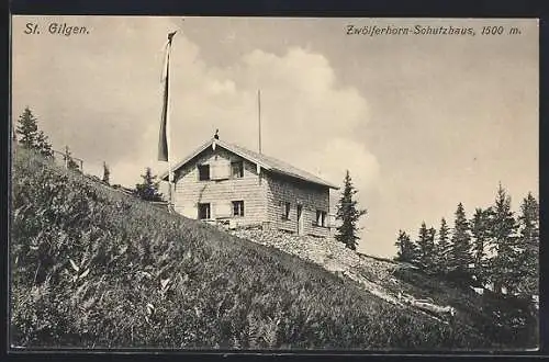 AK Zwölferhorn Schutzhaus, St. Gilgen, An der Berghütte