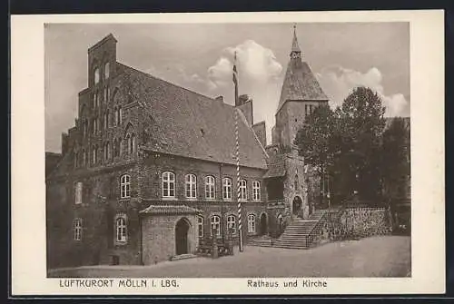 AK Mölln i. Lbg., Rathaus und Kirche