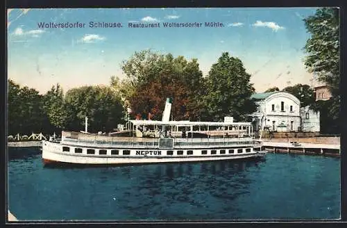 AK Woltersdorfer Schleuse, Dampfer Neptun vor dem Restaurant Woltersdorfer Mühle