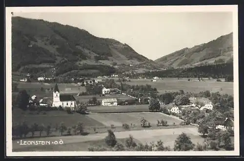 AK Leonstein /O. Ö., Ortspartie mit Kirche