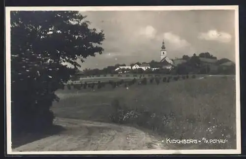 AK Kirchberg a. d. Donau, Ortspartie mit Kirche