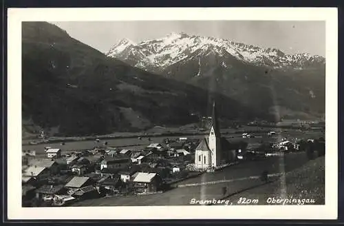 AK Bramberg /Oberpinzgau, Ortsansicht gegen die Berge