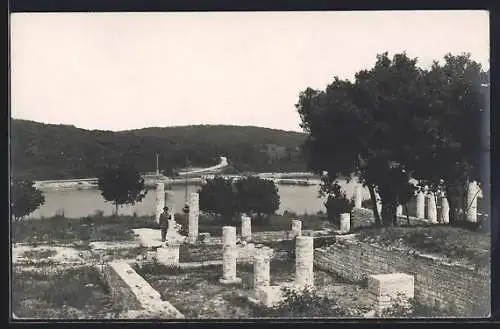 AK Brioni, Blick auf die Ruine