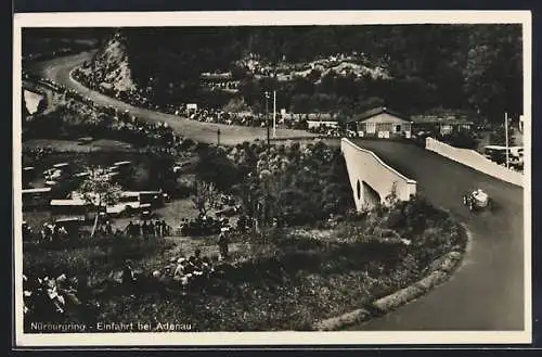 AK Nürburgring, Partie an der Einfahrt bei Adenau während eines Autorennens