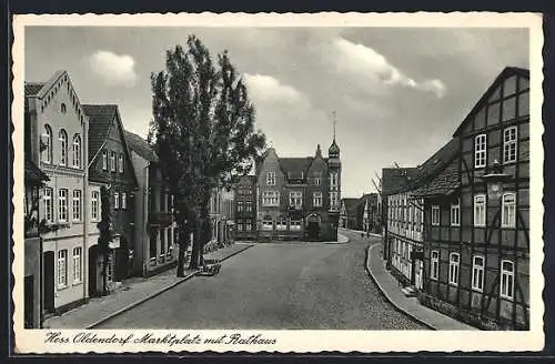 AK Hess. Oldendorf, Marktplatz mit Rathaus