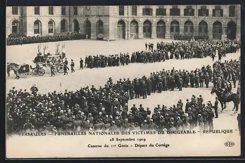 AK Versailles, Funèrailles Nationales des Victimes du Dirigeable Republique 1909-Dèpart du Cortège