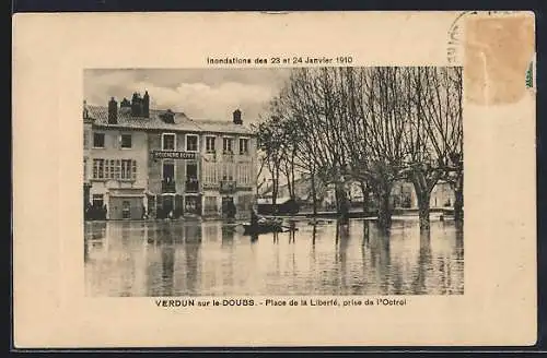 AK Verdun-sur-le-Doubs, Place de la Liberté, ürise de l`Octroi