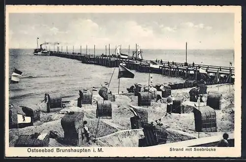 AK Brunshaupten i. M., Strand mit Seebrücke